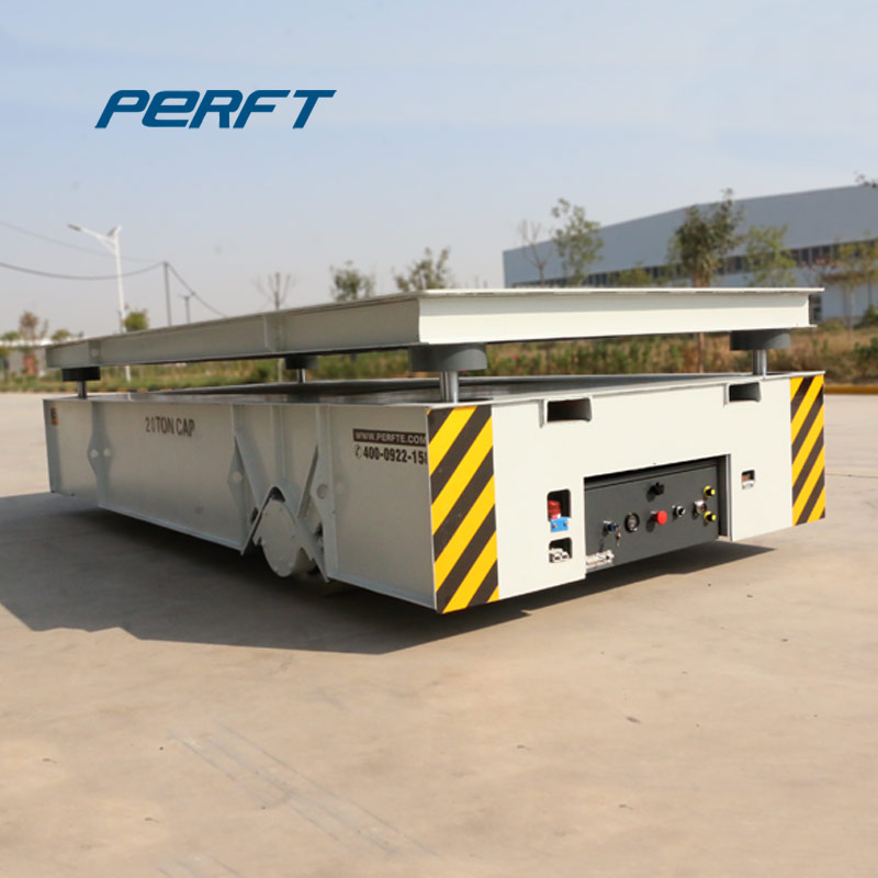 Large-capacity hydraulic lifting trackless transfer vehicle