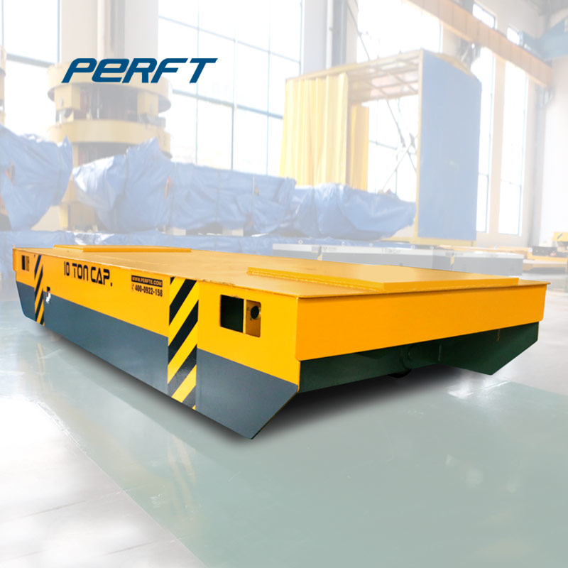 Track transfer vehicle capable of operating battery power supply