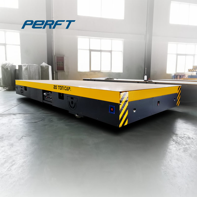 Trackless transfer vehicle for stamping die
