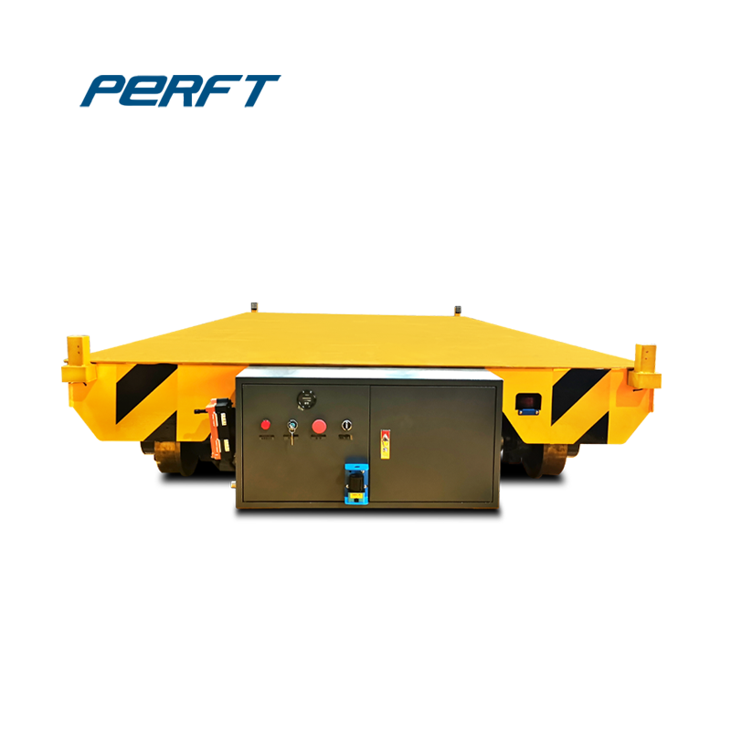 Pipeline transportation low-voltage power rail car