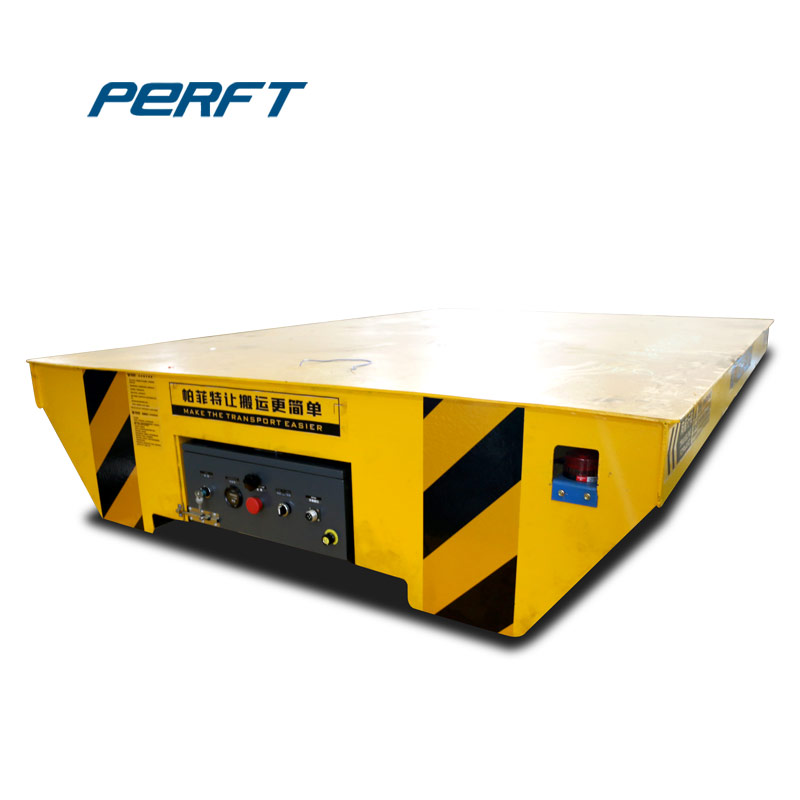 Intelligent traction equipment track flat car