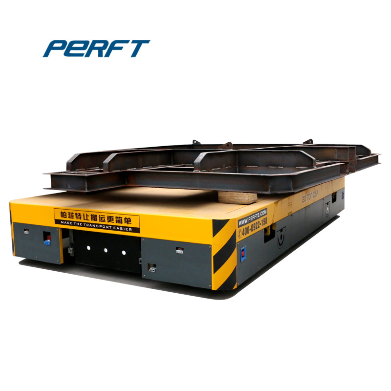Intelligent traction equipment material frame transfer vehicle