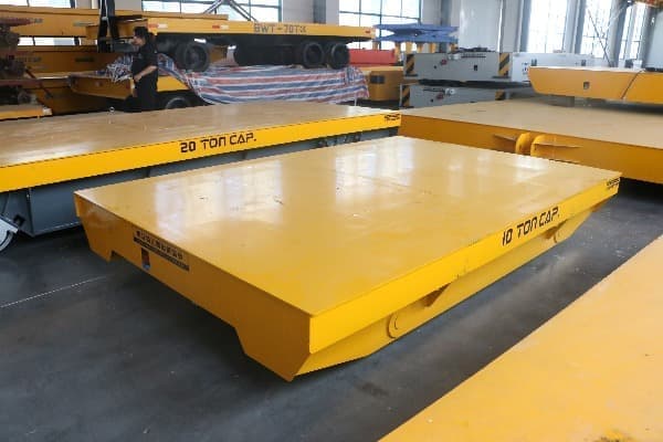 Large container type trackless trolley